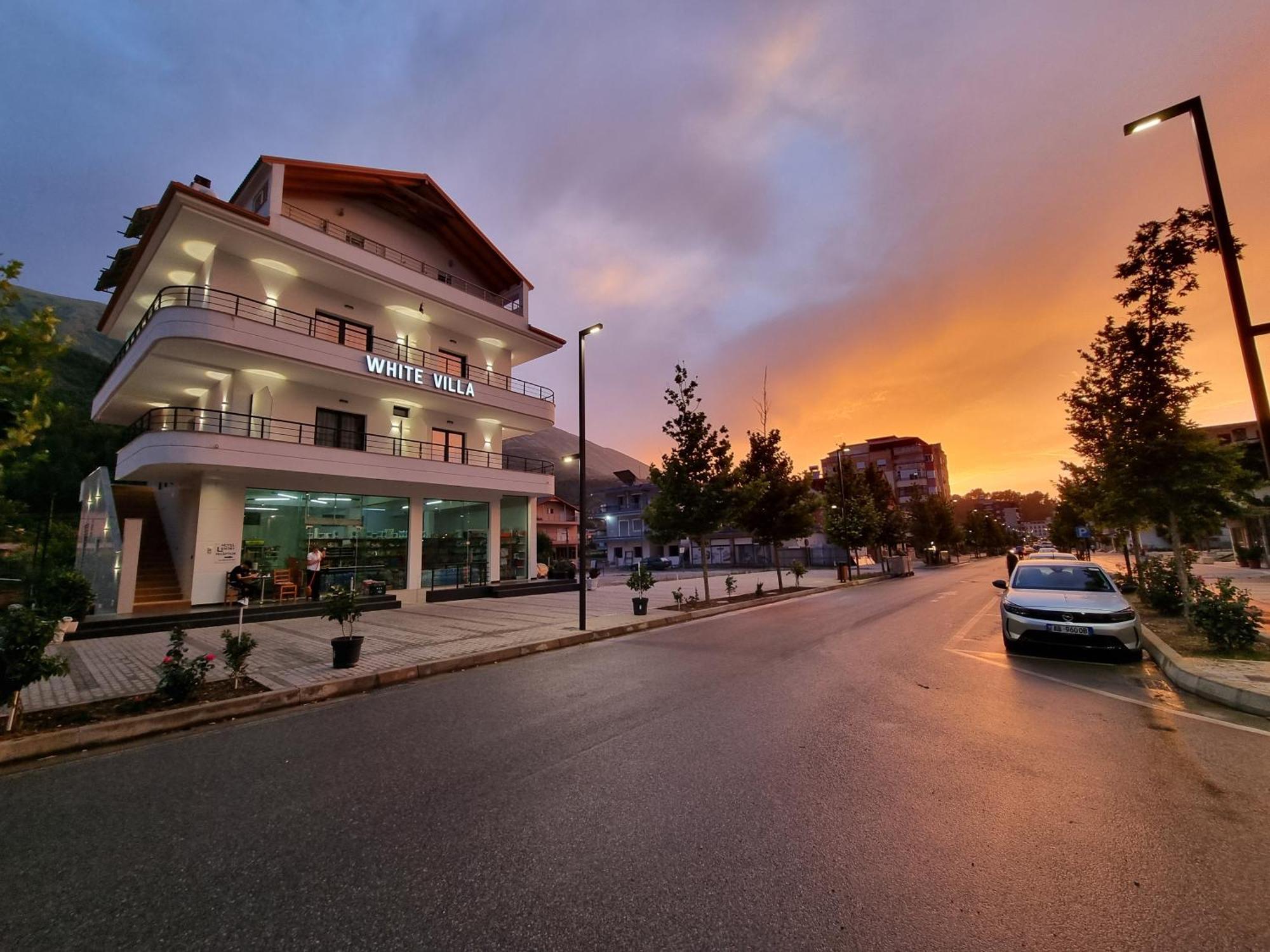 White Villa Përmet Екстериор снимка